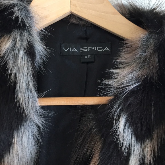 Faux Fur Vest - Picture 2 of 3